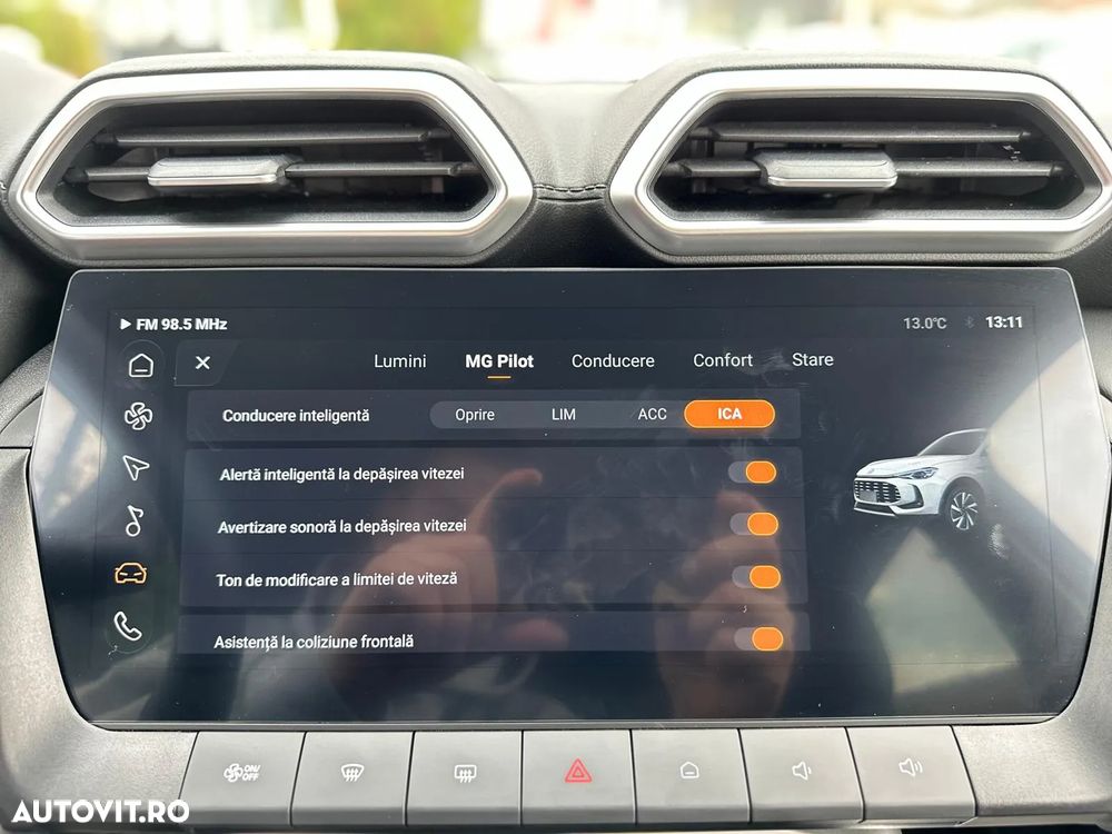 MG ZS HEV Hybrid+ Luxury - 23