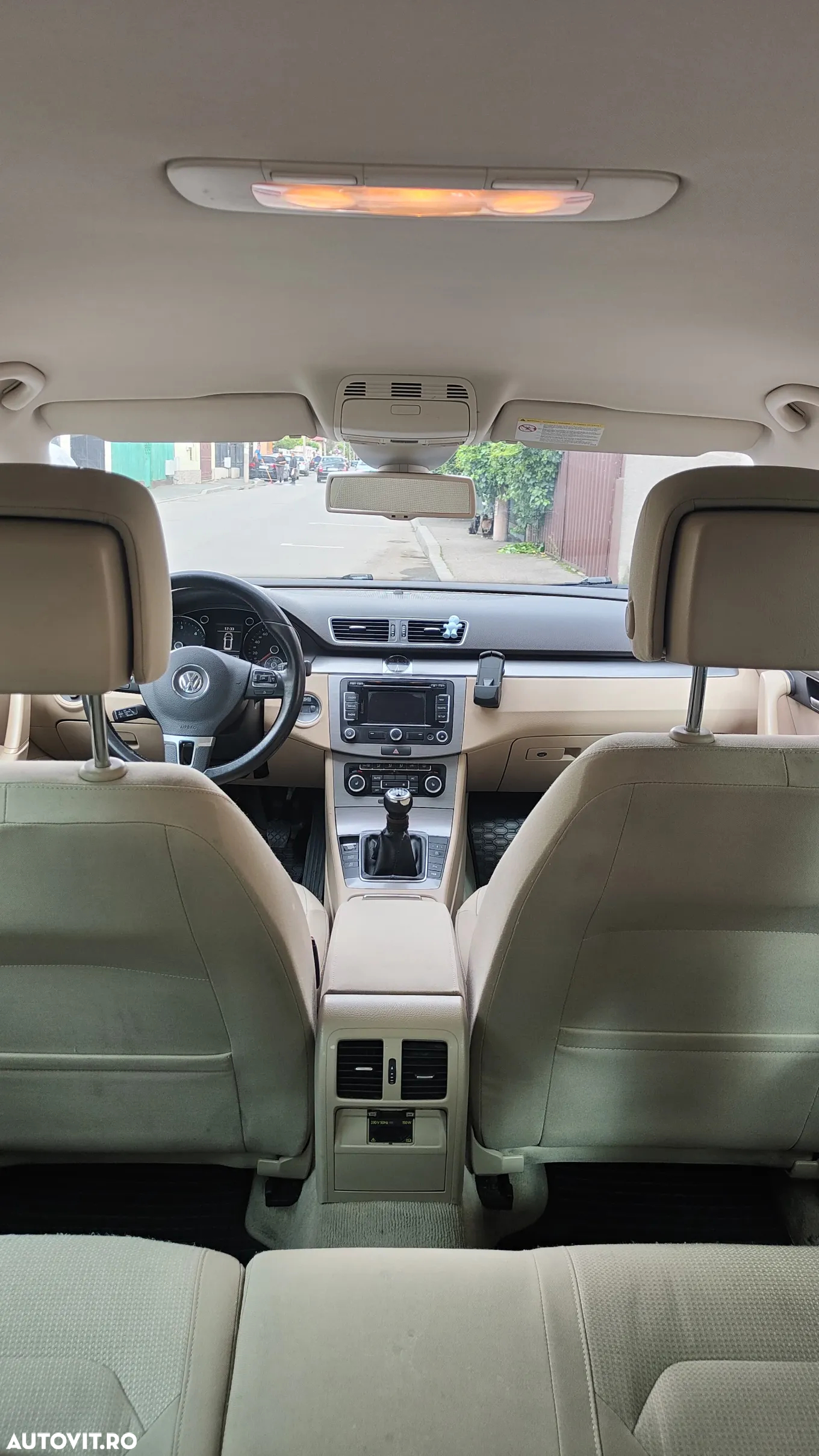 Volkswagen Passat Variant 2.0 TDI Highline DPF - 25