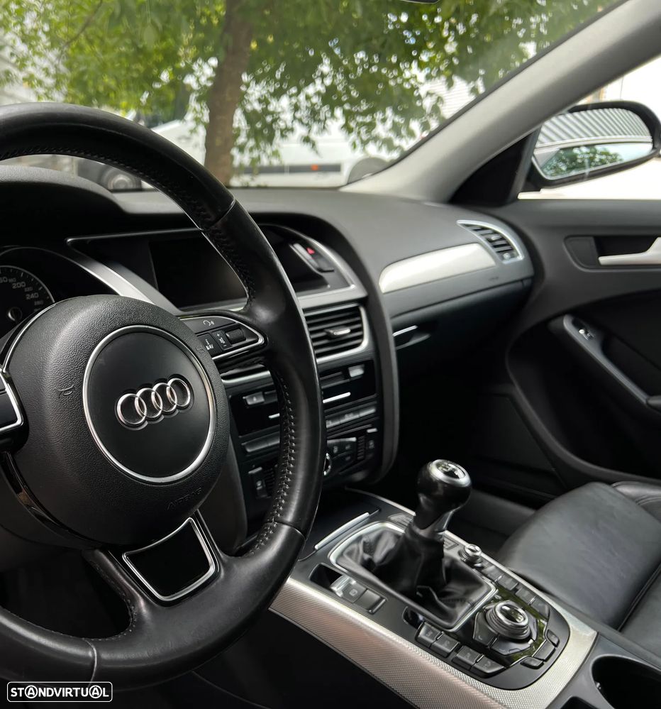 Audi A4 Avant 2.0 TDI Business Line S-line - 27