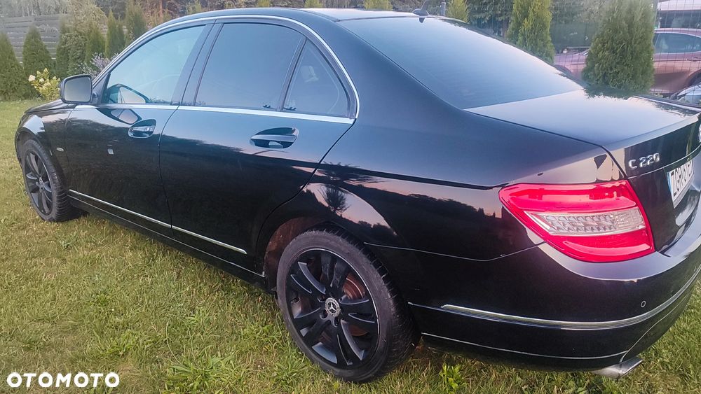 Mercedes-Benz Klasa C 220 CDI DPF Automatik Avantgarde - 11
