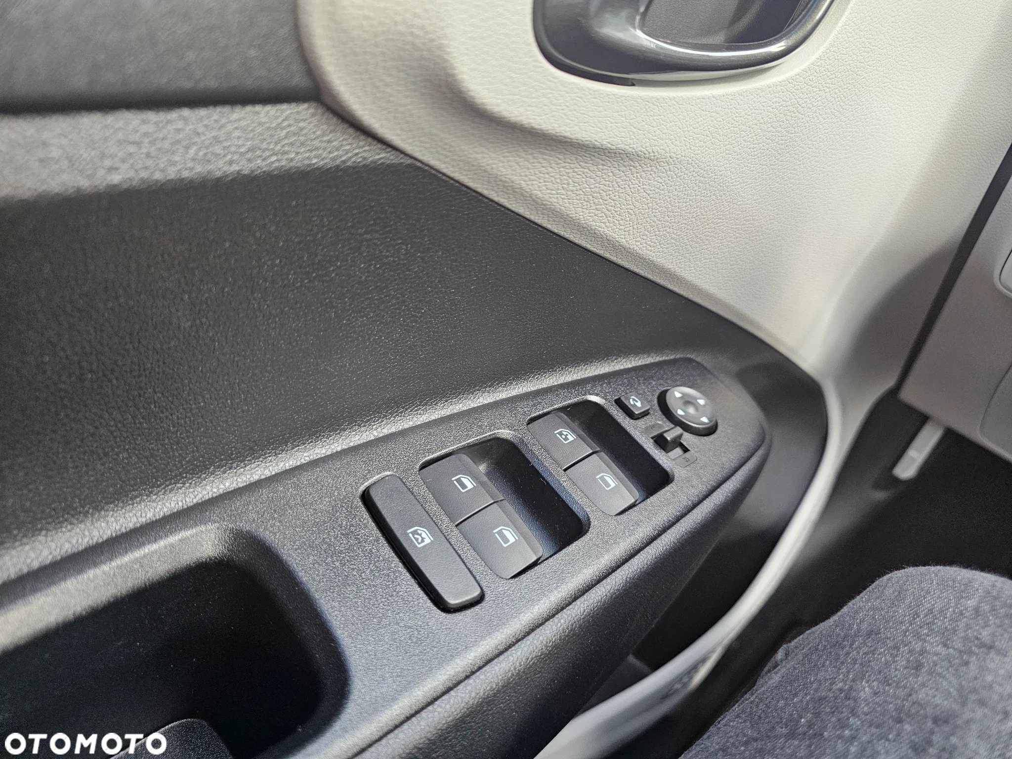 Hyundai i10 1.0 Automatik Trend - 11