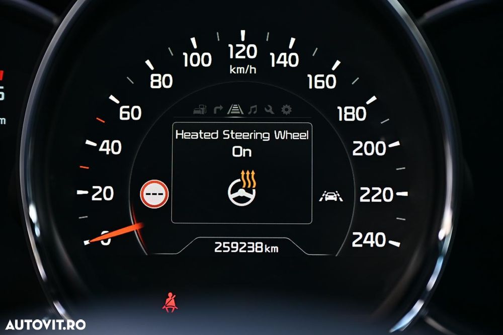 Kia Ceed 1.6 CRDi 136 ISG GT Line - 37