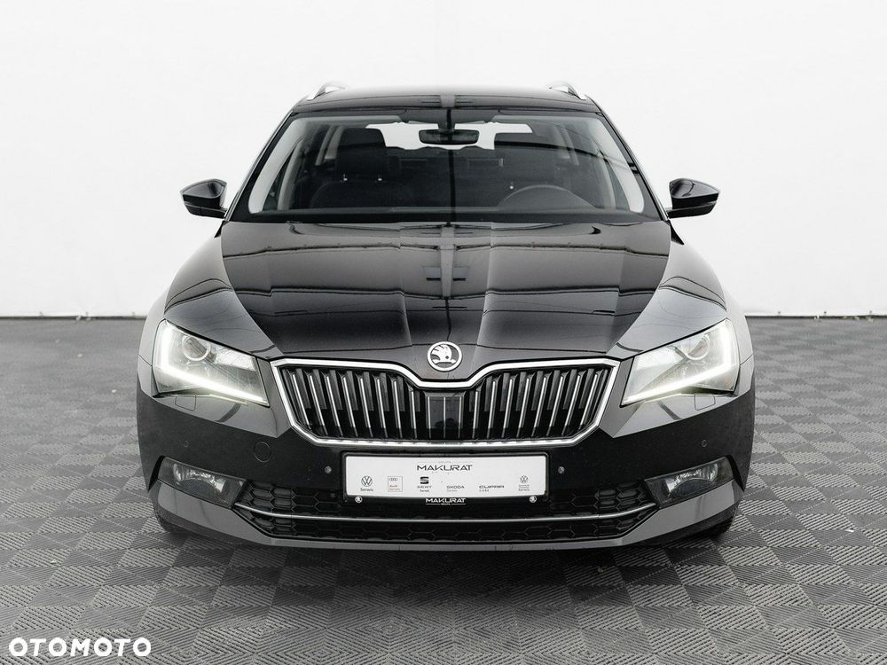Skoda Superb 2.0 TDI Ambition DSG - 8