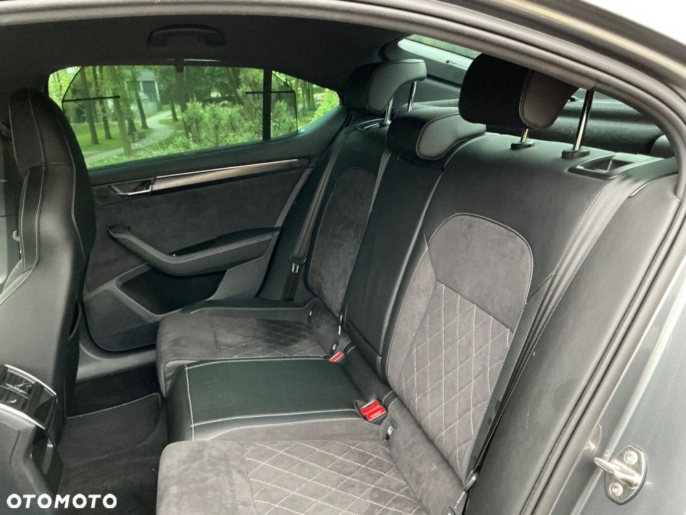 Skoda Superb 2.0 TSI Sportline DSG - 15