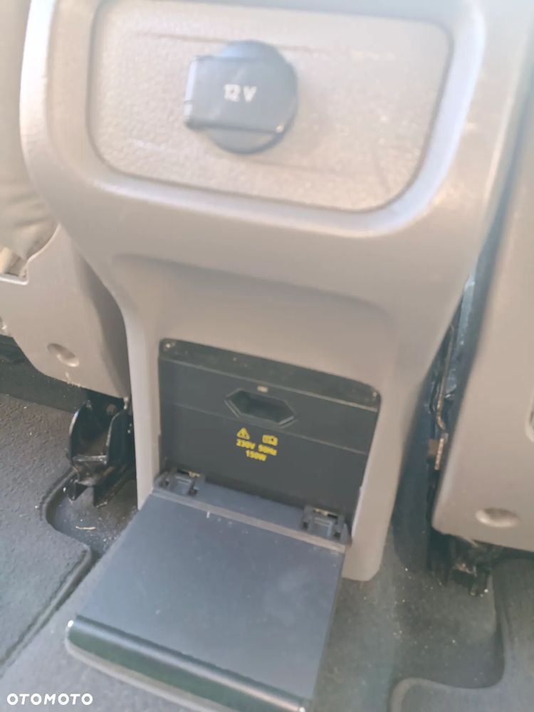 Volkswagen Sharan 2.0 TDI Blue Motion Comfortline - 11