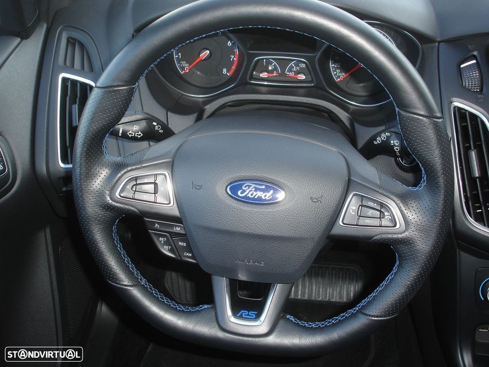 Ford Focus - 13