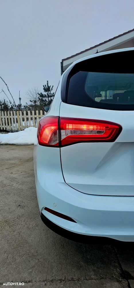 Ford Focus 1.5 EcoBlue Active Business - 11