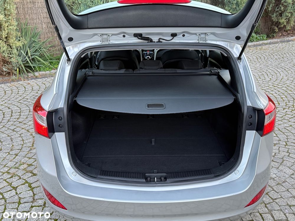 Hyundai i30 1.6 Comfort - 29