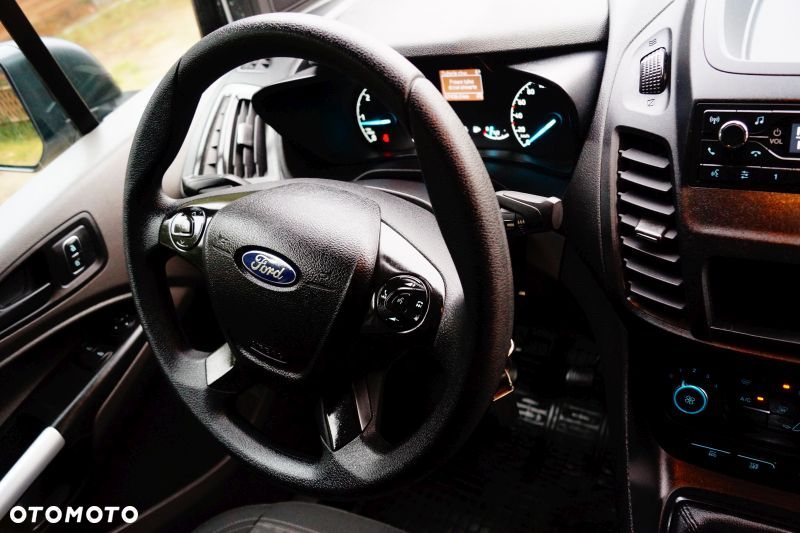 Ford Transit Connect - 11