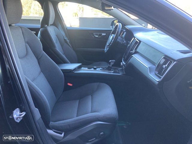 Volvo V60 D3 Geartronic Momentum Core - 30