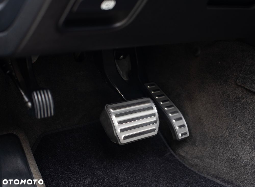 Porsche Cayenne - 23