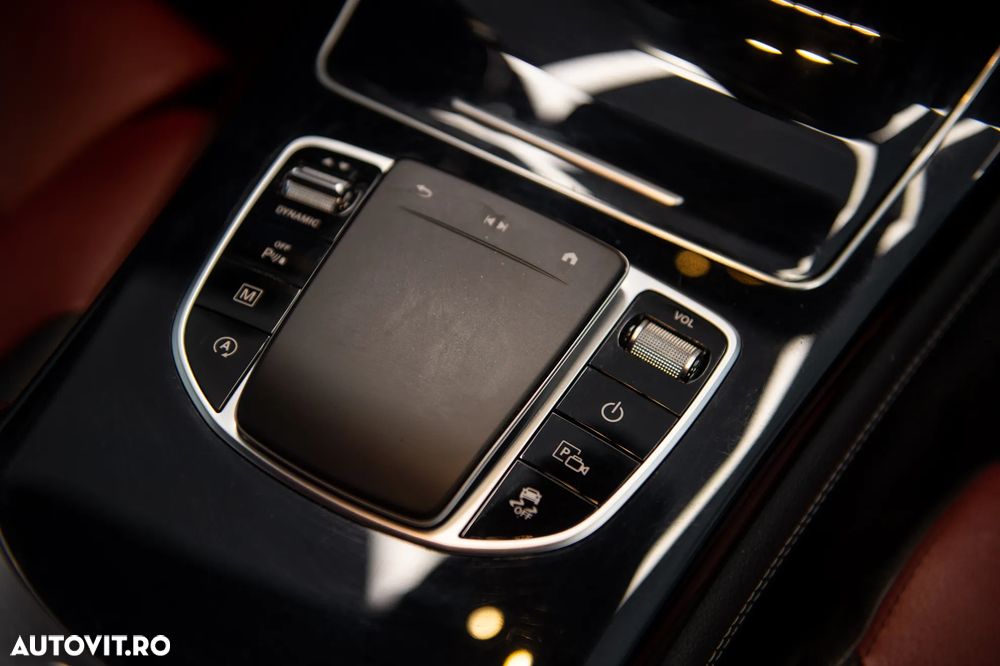 Mercedes-Benz GLC Coupe 220 d 4Matic 9G-TRONIC AMG Line - 23