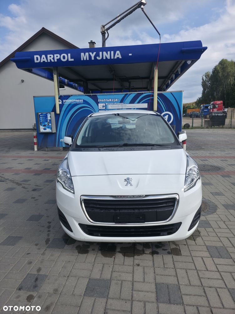 Peugeot 5008 - 8