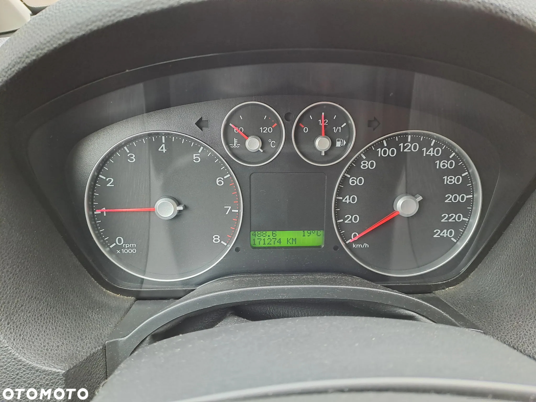 Ford Focus C-Max 1.8 Ghia - 11