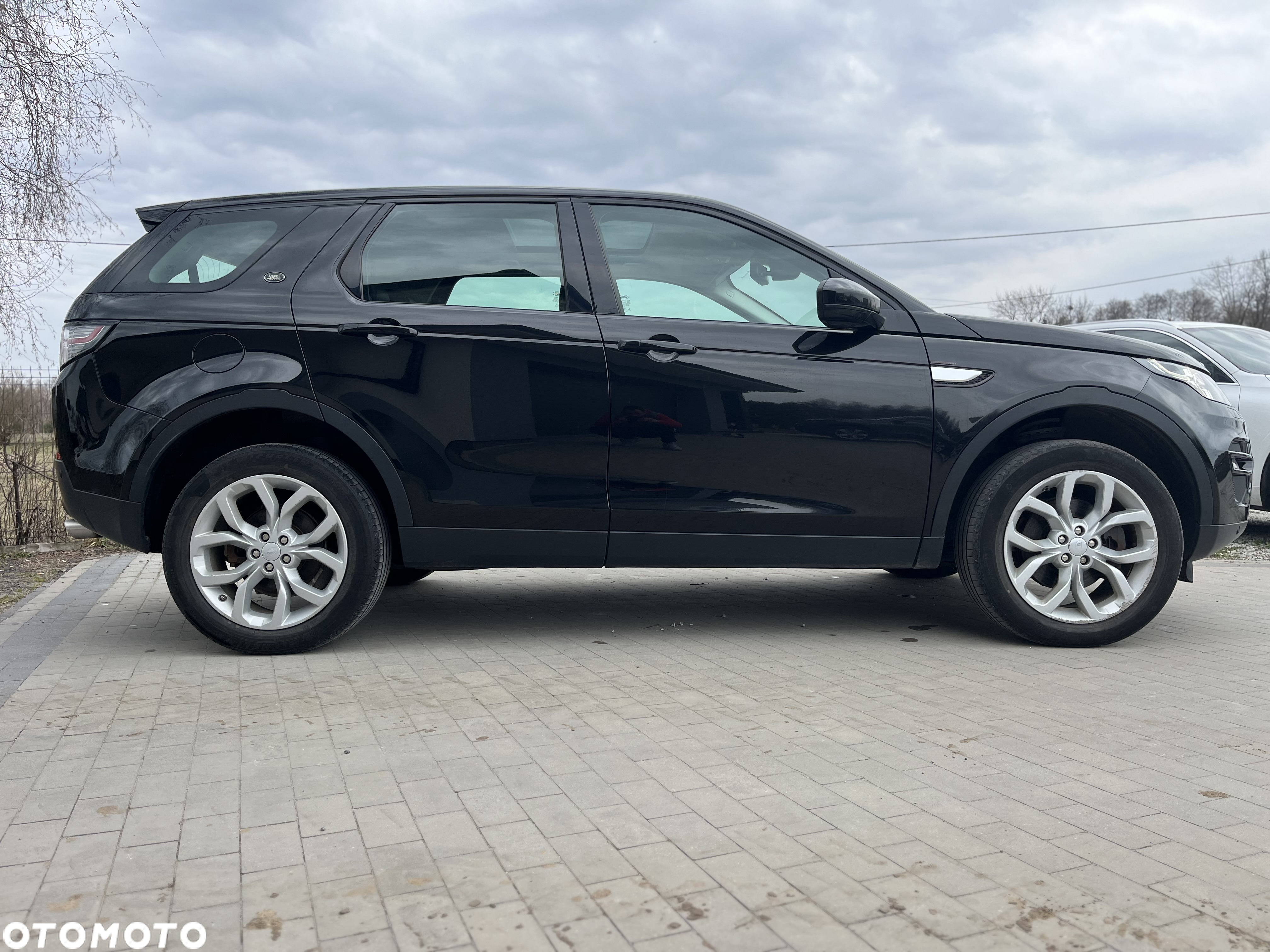 Land Rover Discovery Sport 2.0 eD4 HSE - 6