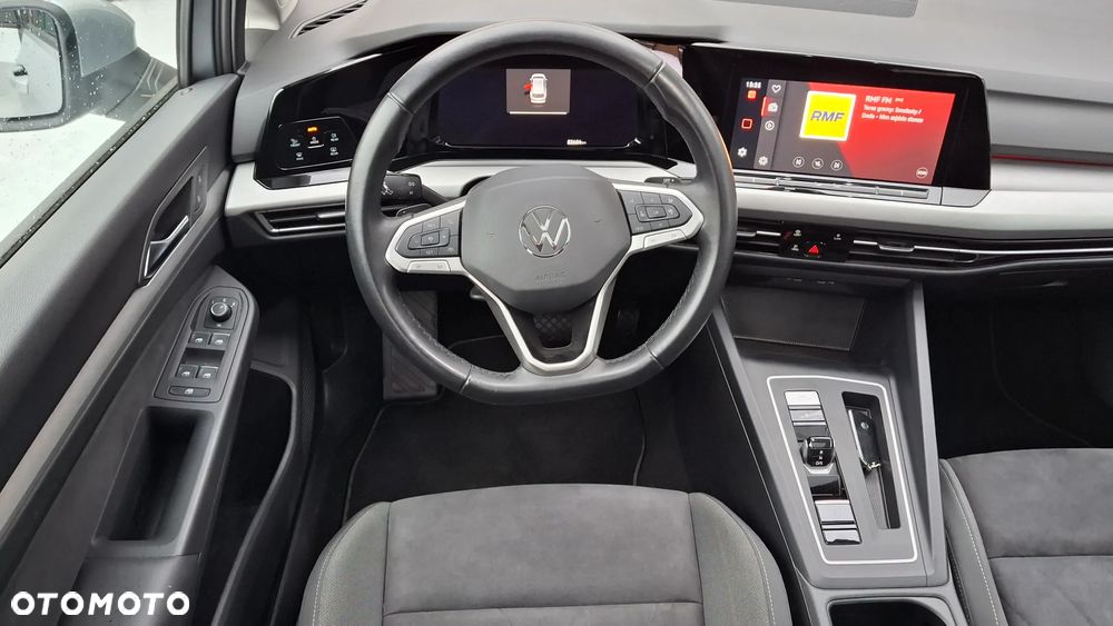 Volkswagen Golf Variant 2.0 TDI SCR DSG Life - 3