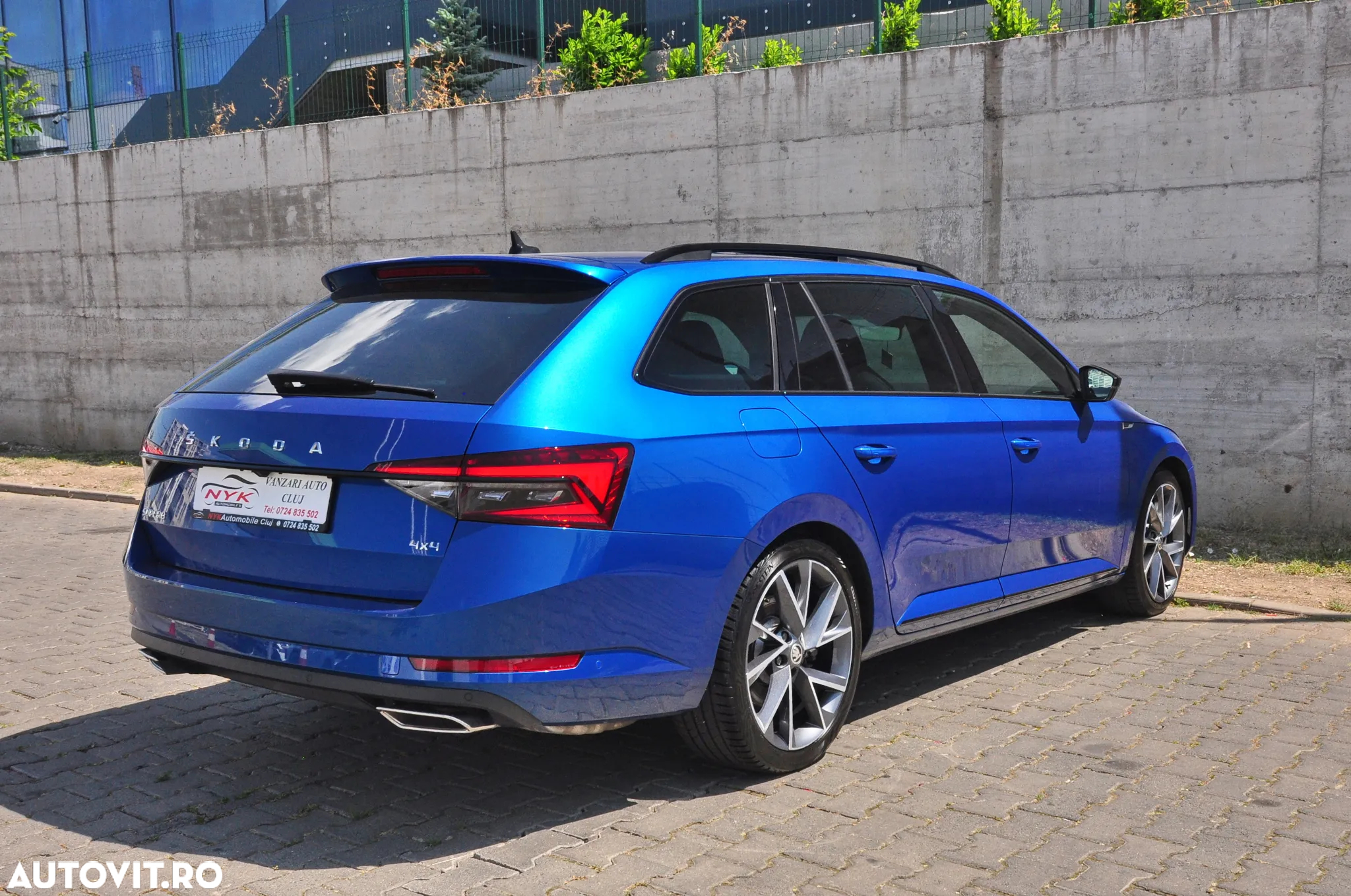 Skoda Superb 2.0 TSI 4X4 DSG Sportline - 4