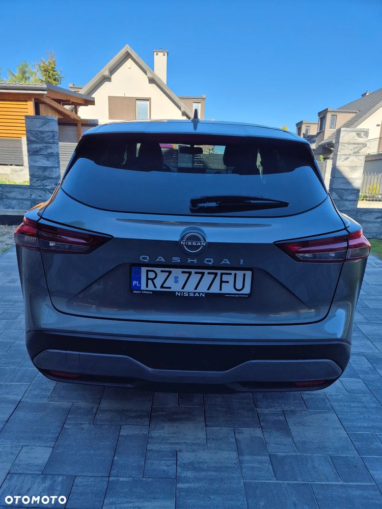 Nissan Qashqai 1.3 DIG-T MHEV 4x4 N-Connecta Xtronic - 4