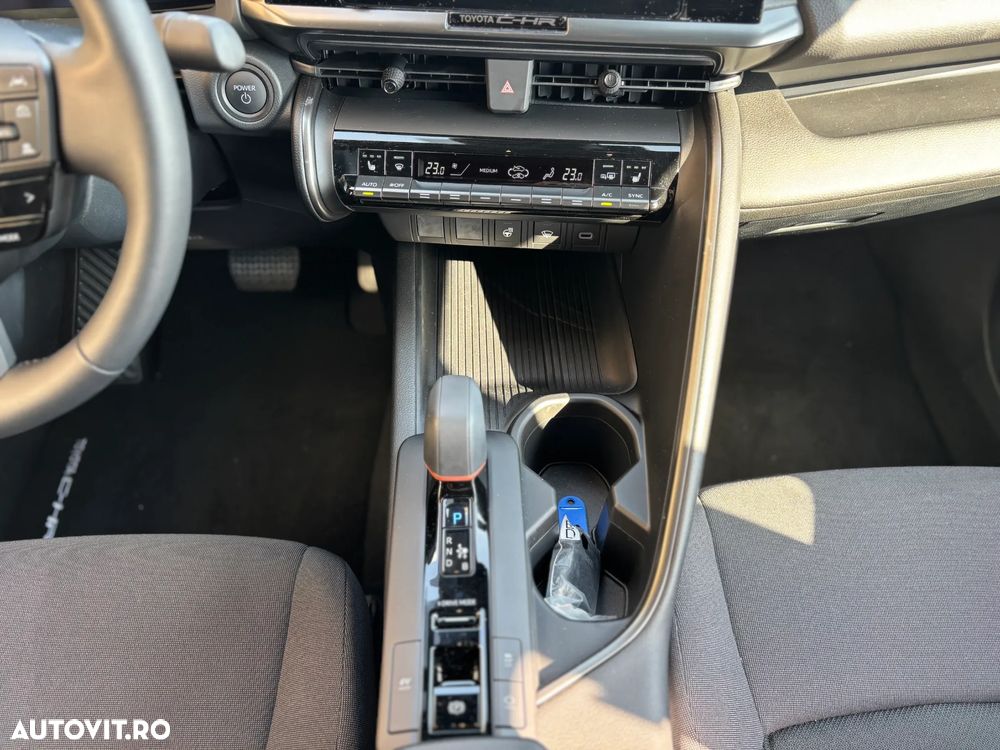 Toyota C-HR - 14