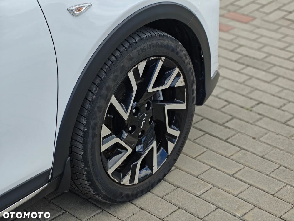 Kia XCeed - 11