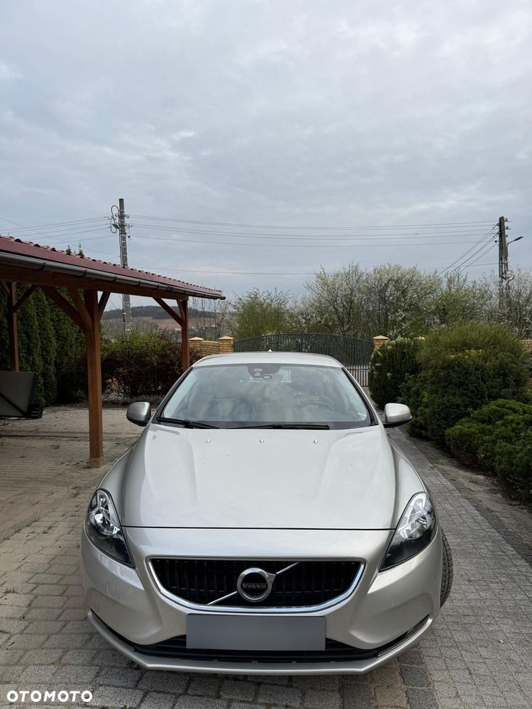 Volvo V40 T3 Drive-E R-Design Momentum - 2