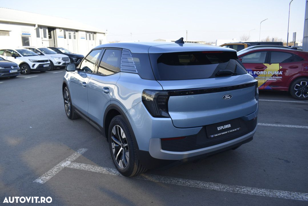 Ford Explorer - 7