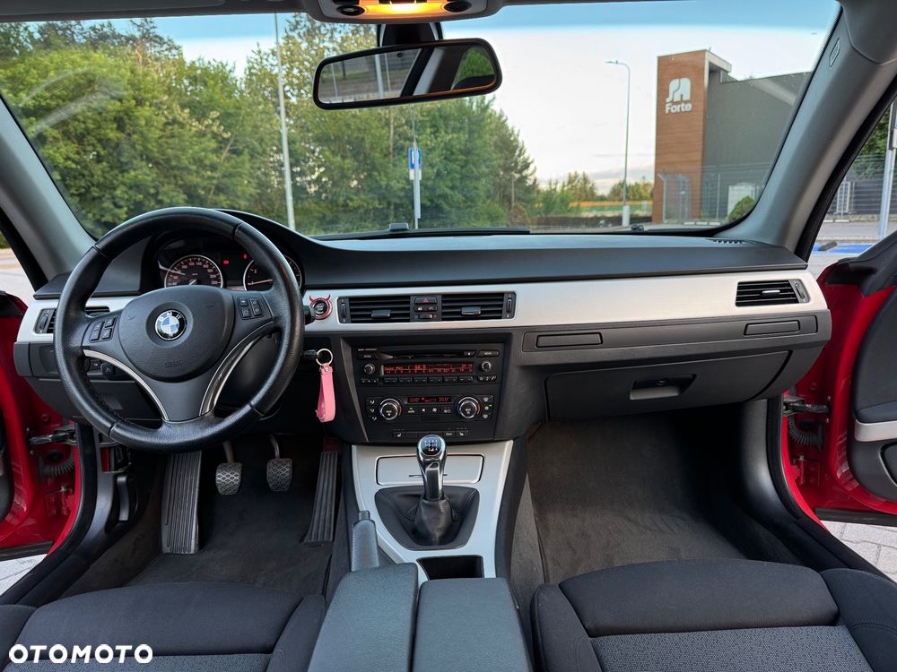 BMW Seria 3 - 22