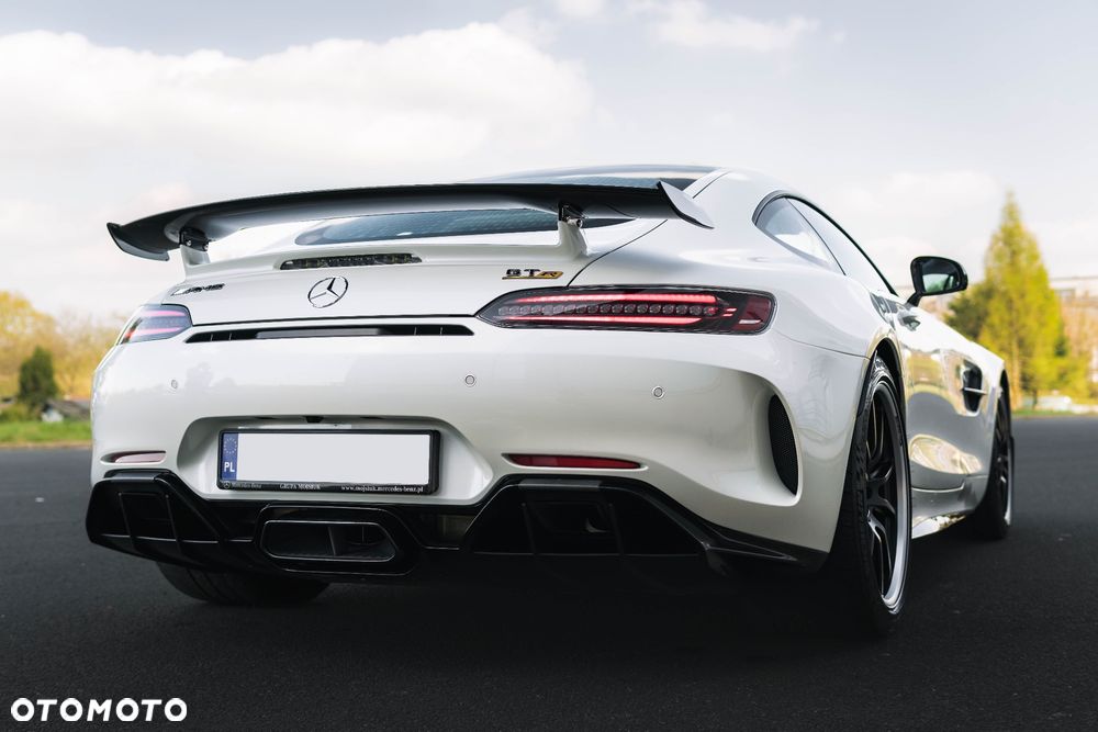 Mercedes-Benz AMG GT - 3