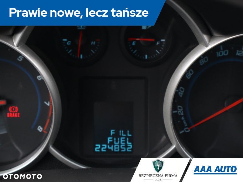 Chevrolet Cruze - 12