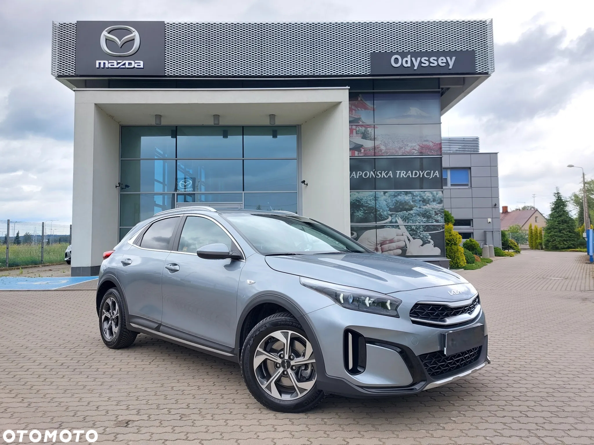 Kia XCeed 1.5 T-GDI M DCT - 2