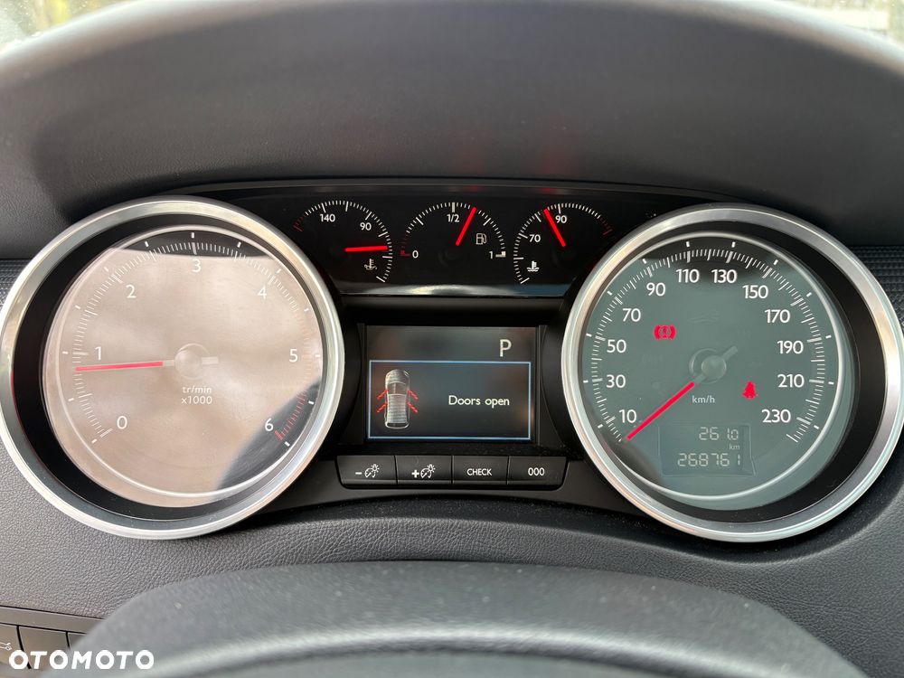 Peugeot 508 BlueHDi 180 EAT6 Stop&Start GT - 36