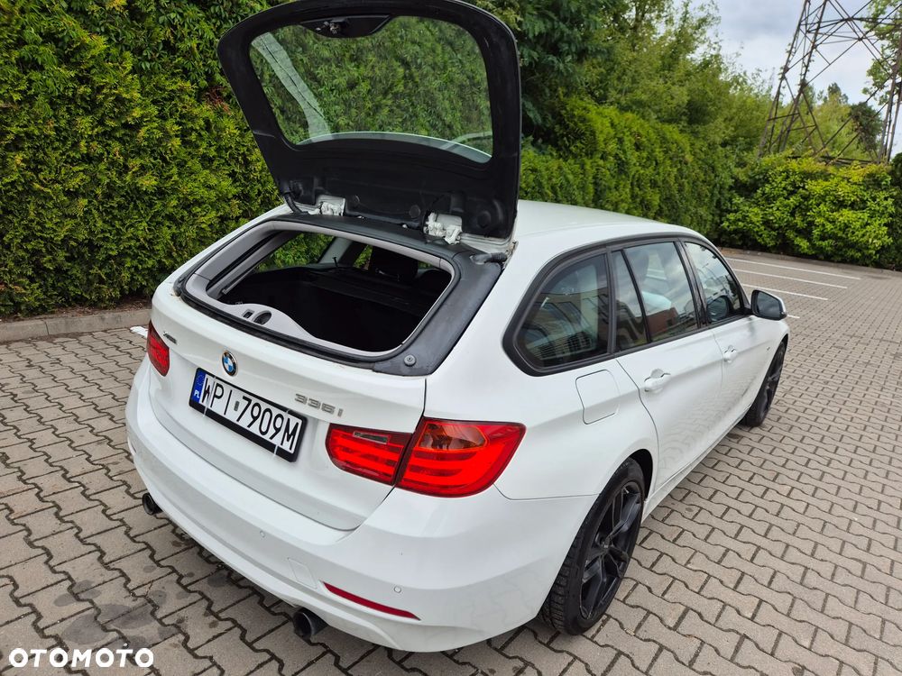 BMW Seria 3 335i xDrive Sport Line - 17