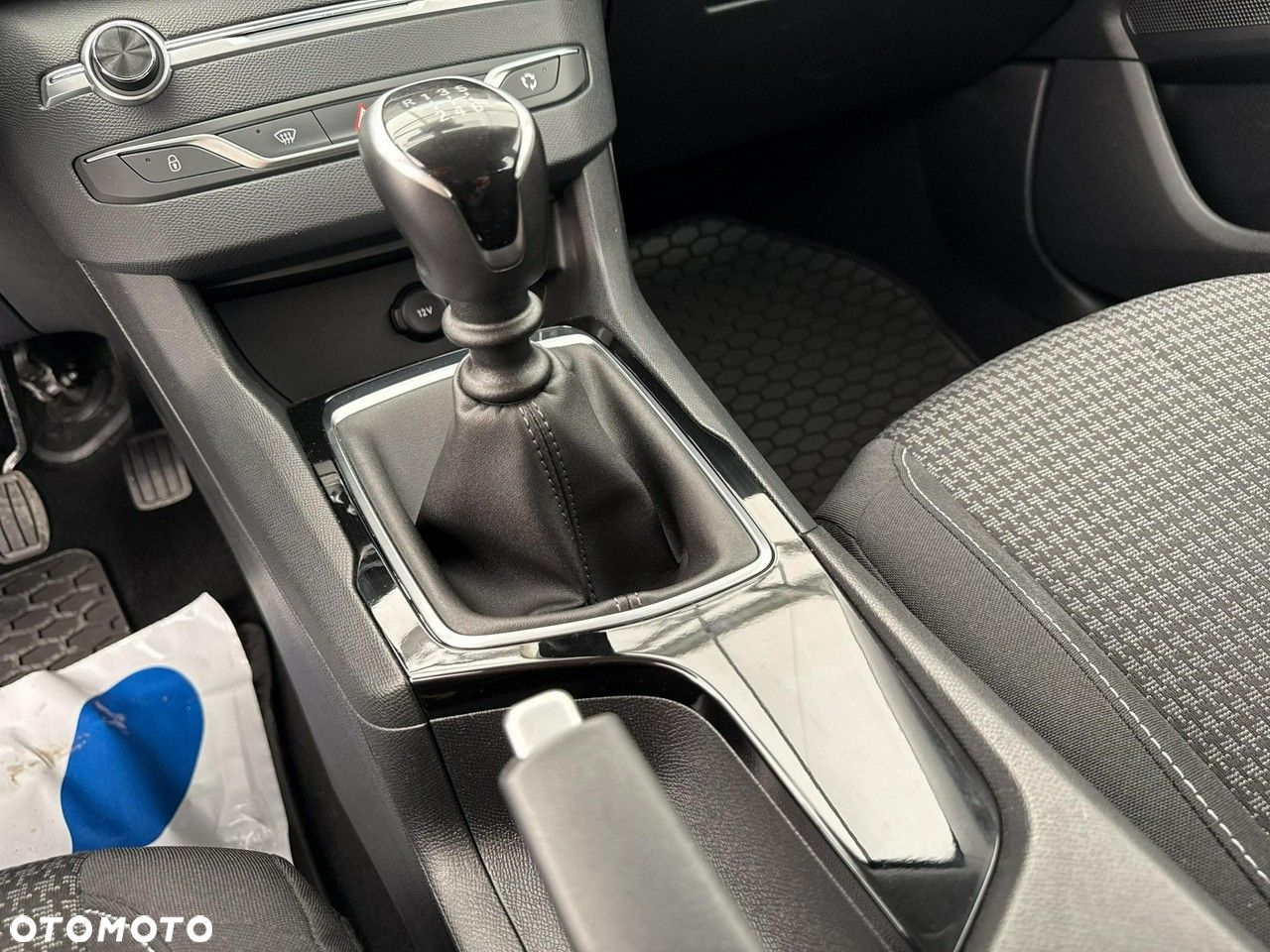 Peugeot 308 - 16