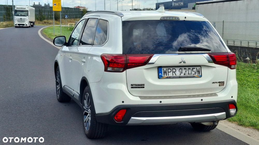 Mitsubishi Outlander 2.0 City Style 2WD - 4