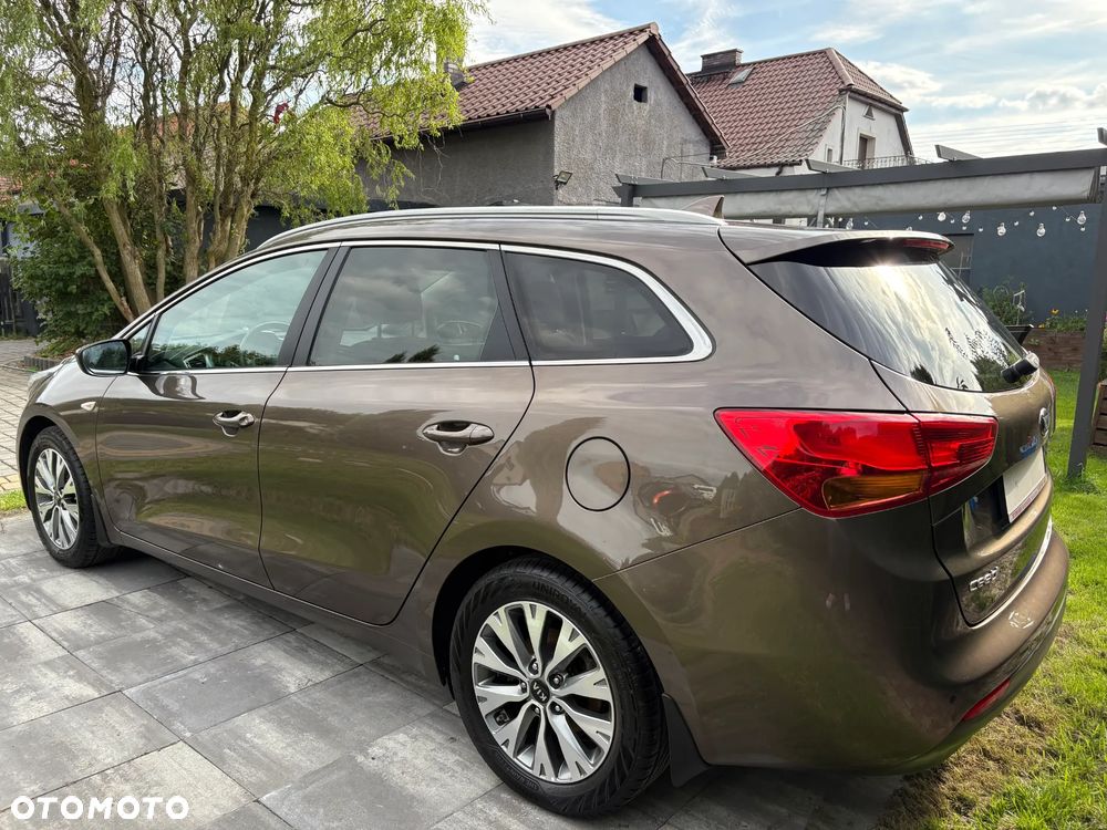 Kia Ceed - 5