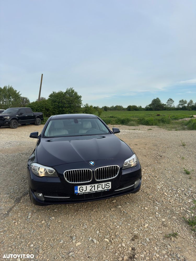 BMW Seria 5 520d Aut. - 14