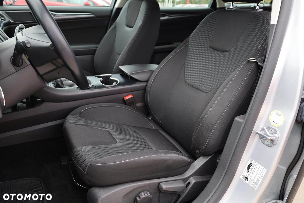 Ford Mondeo 2.0 EcoBlue Titanium - 34