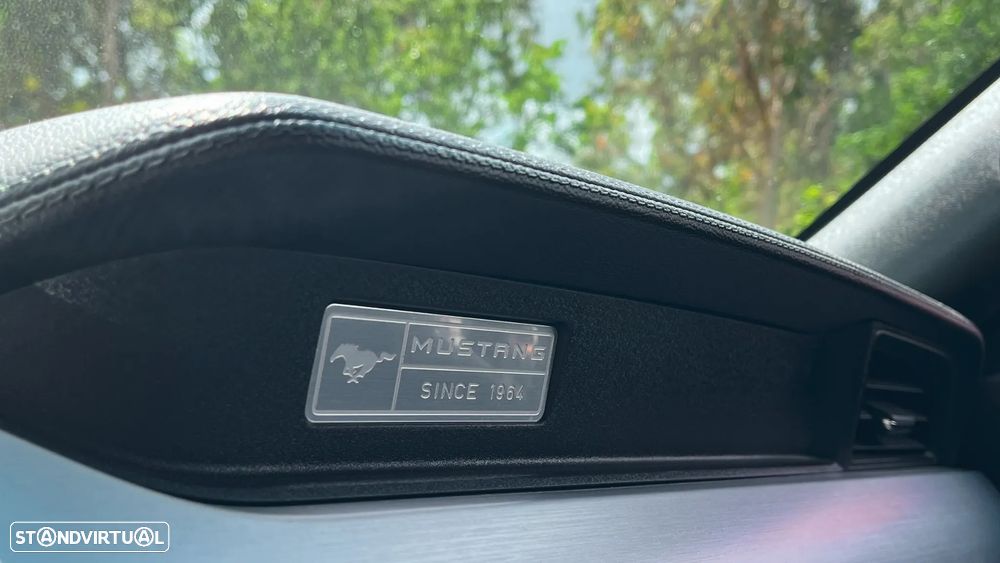 Ford Mustang 2.3i EcoBoost - 13