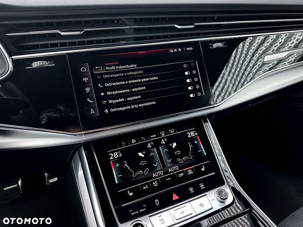 Audi Q8 - 33