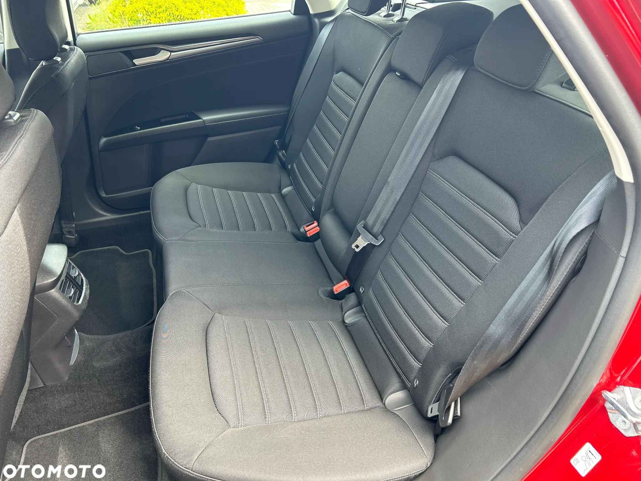 Ford Mondeo Turnier 2.0 EcoBlue Titanium - 26