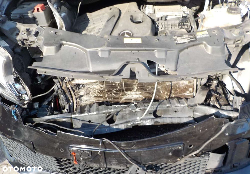 Mercedes-Benz Klasa V - 7