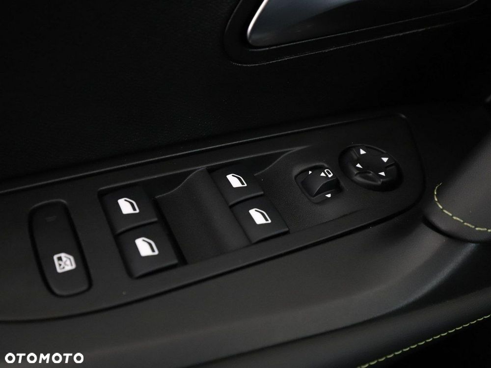 Peugeot 2008 1.2 PureTech GT Line S&S - 36