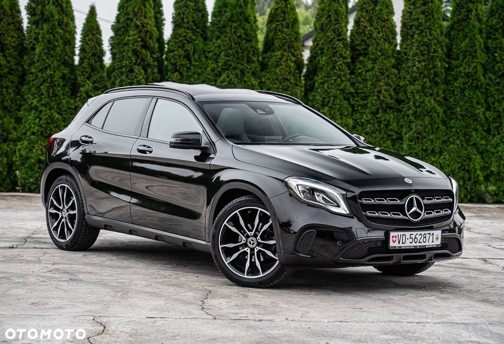 Mercedes-Benz GLA 200 7G-DCT Edition 1 - 2