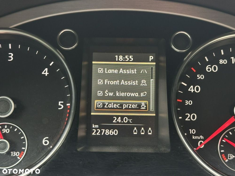 Volkswagen Passat - 40
