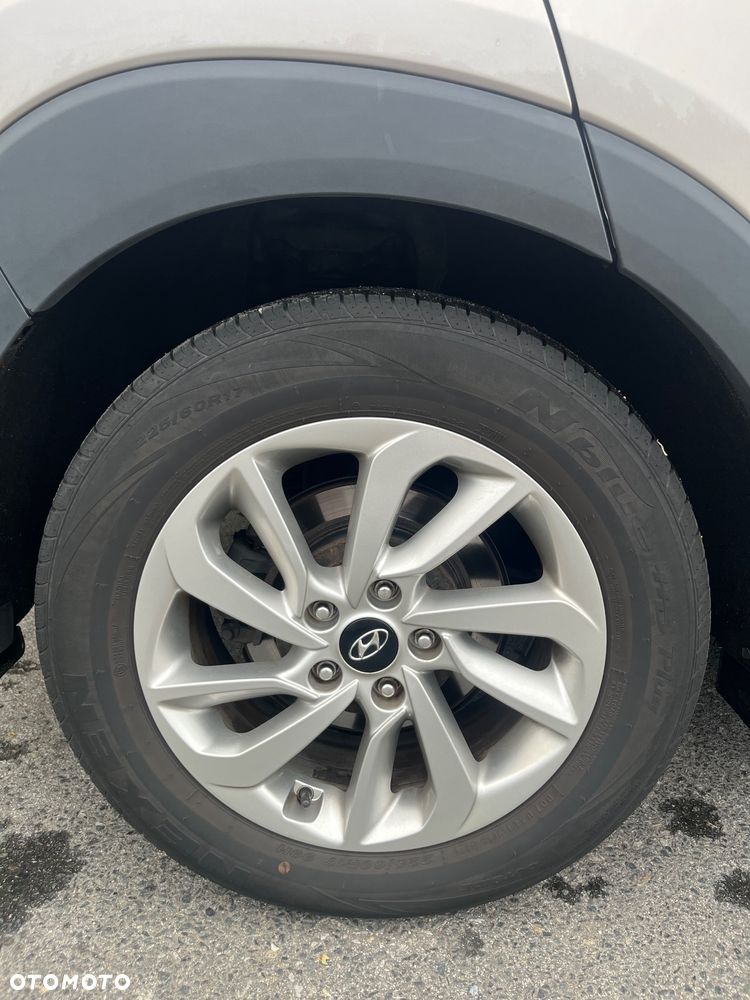 Hyundai Tucson 1.6 GDI BlueDrive GO 2WD - 6
