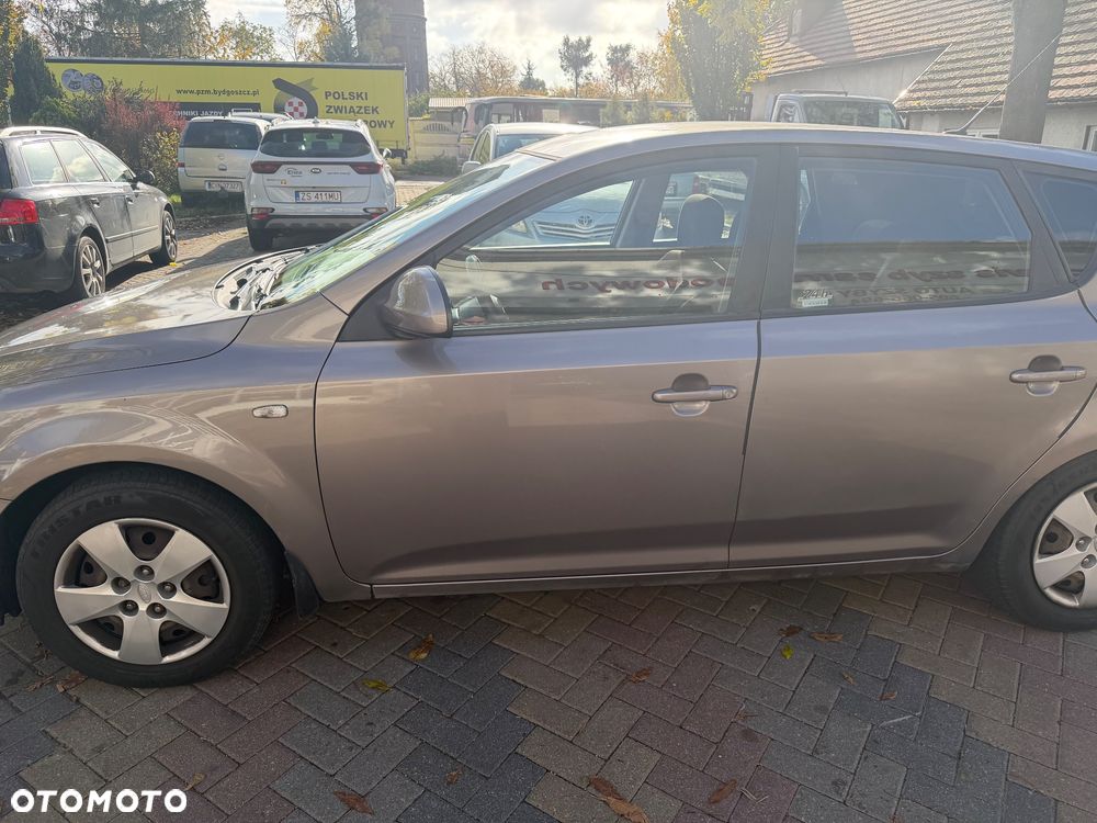 Kia Ceed 2008 photo 3