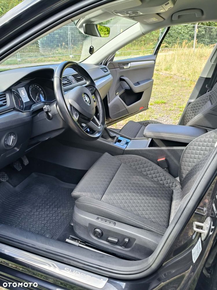 Skoda Superb 2.0 TDI 4x4 Style - 14