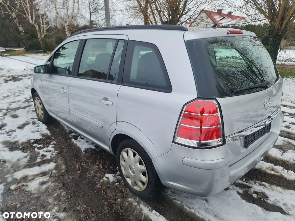 Opel Zafira 1.8 Family Plus - 4