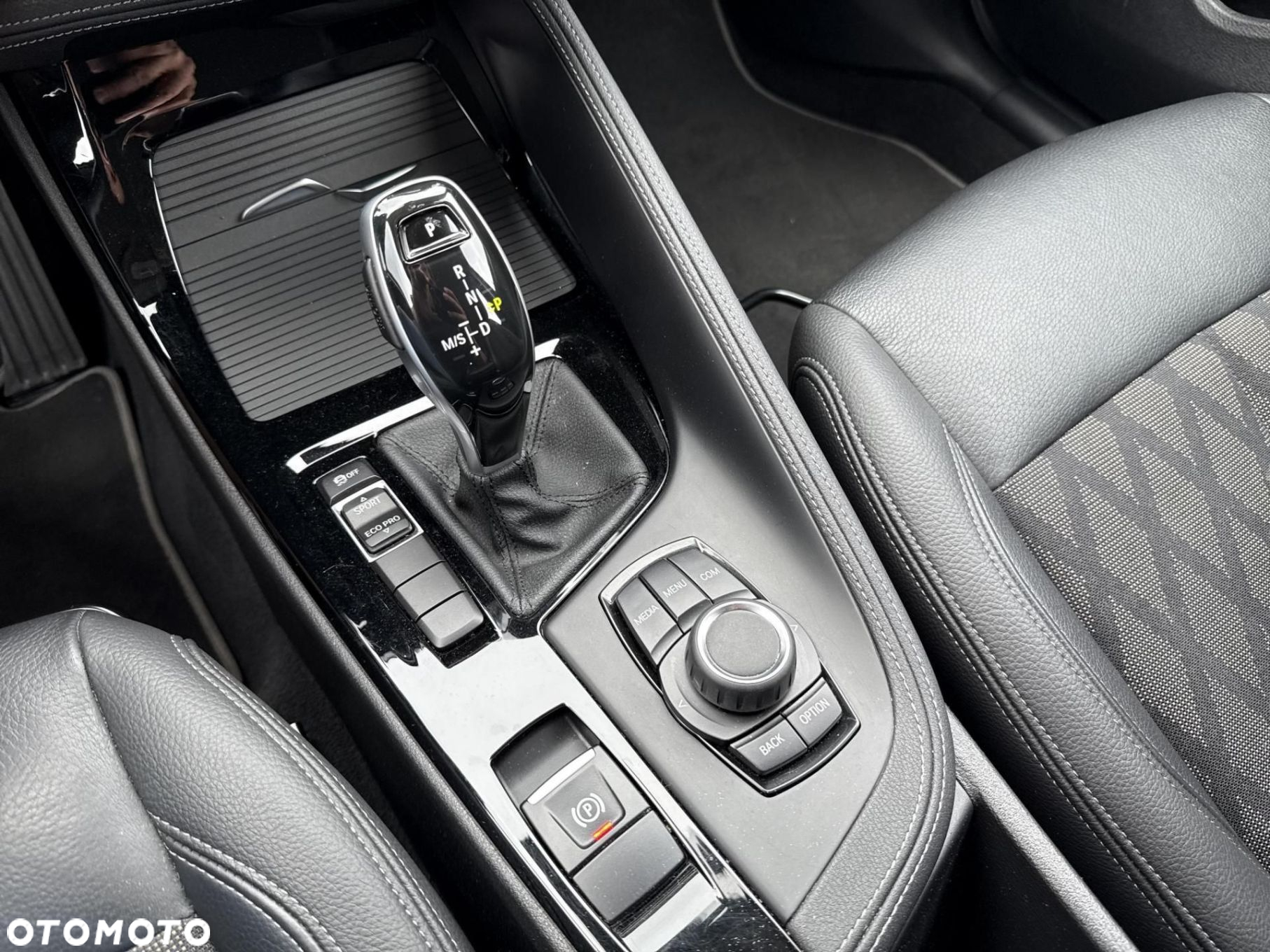 BMW X1 sDrive18i xLine - 16