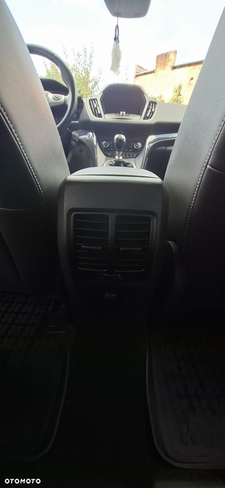 Ford Kuga - 16